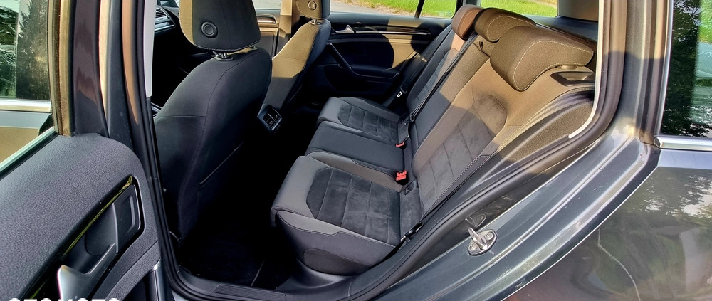 Volkswagen Golf cena 49999 przebieg: 200000, rok produkcji 2019 z Wieleń małe 407